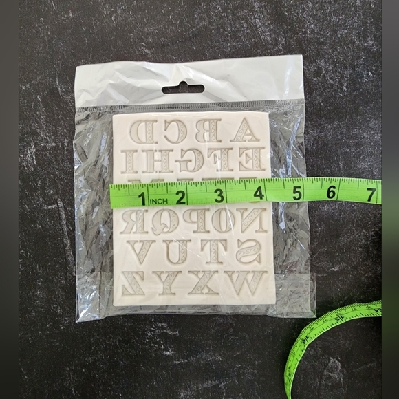 Alphabet Filigree Chocolate Fondant Gum Paste Silicone Mold NEW - Picture 4 of 5